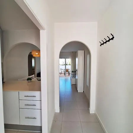 Apartment Torrelaguna Atico - Wifi, Terraza & Piscina Comunitaria Vera
